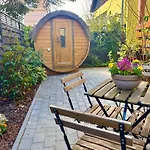 Peter Dock Boutique