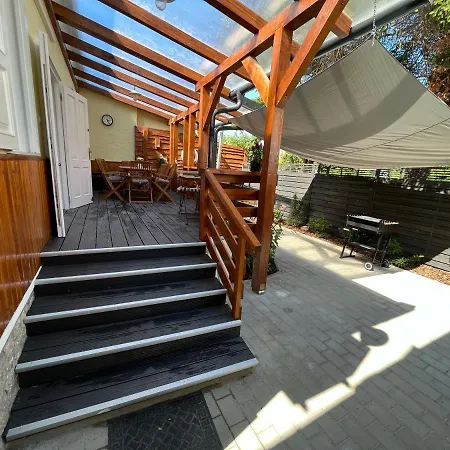 Péter Dock Boutique Villa *