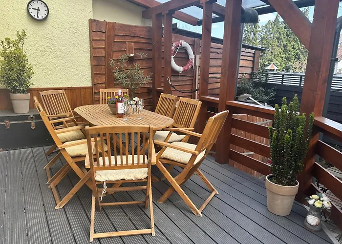 Peter Dock Boutique * קסזטלי